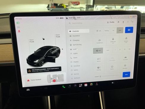 Used 2018 Tesla Model 3 Long Range AWD/4WD image 29