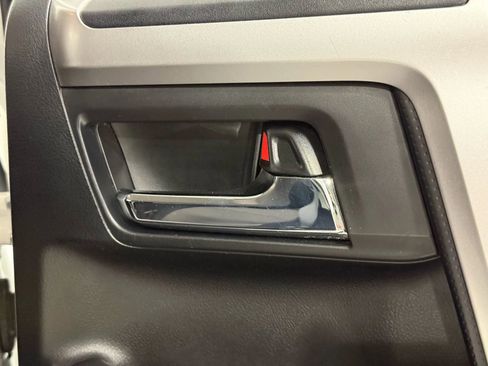 Used 2017 Toyota 4Runner SR5 image 58