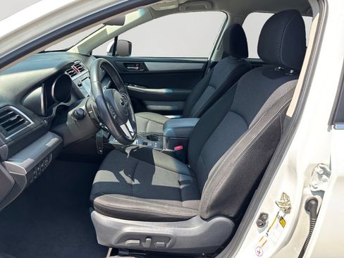 Used 2017 Subaru Outback 2.5i Premium AWD/4WD image 24