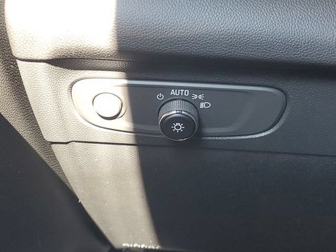 Certified 2023 Buick Envision Preferred w/ Sport Touring Package AWD/4WD image 19