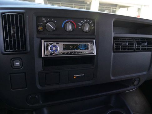 Used 2007 GMC Savana 1500 AWD Passenger w/ LT Preferred Equipment Group image 12