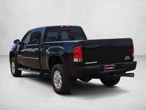 Used 2011 GMC Sierra 2500 Denali AWD/4WD image 7