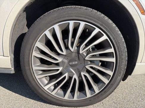 Used 2022 Lincoln Corsair Grand Touring w/ Towing Package image 22