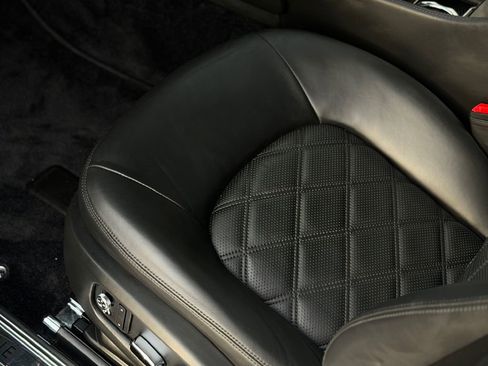 Used 2013 Bentley Mulsanne image 30