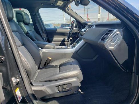 Used 2021 Land Rover Range Rover Sport SE image 18