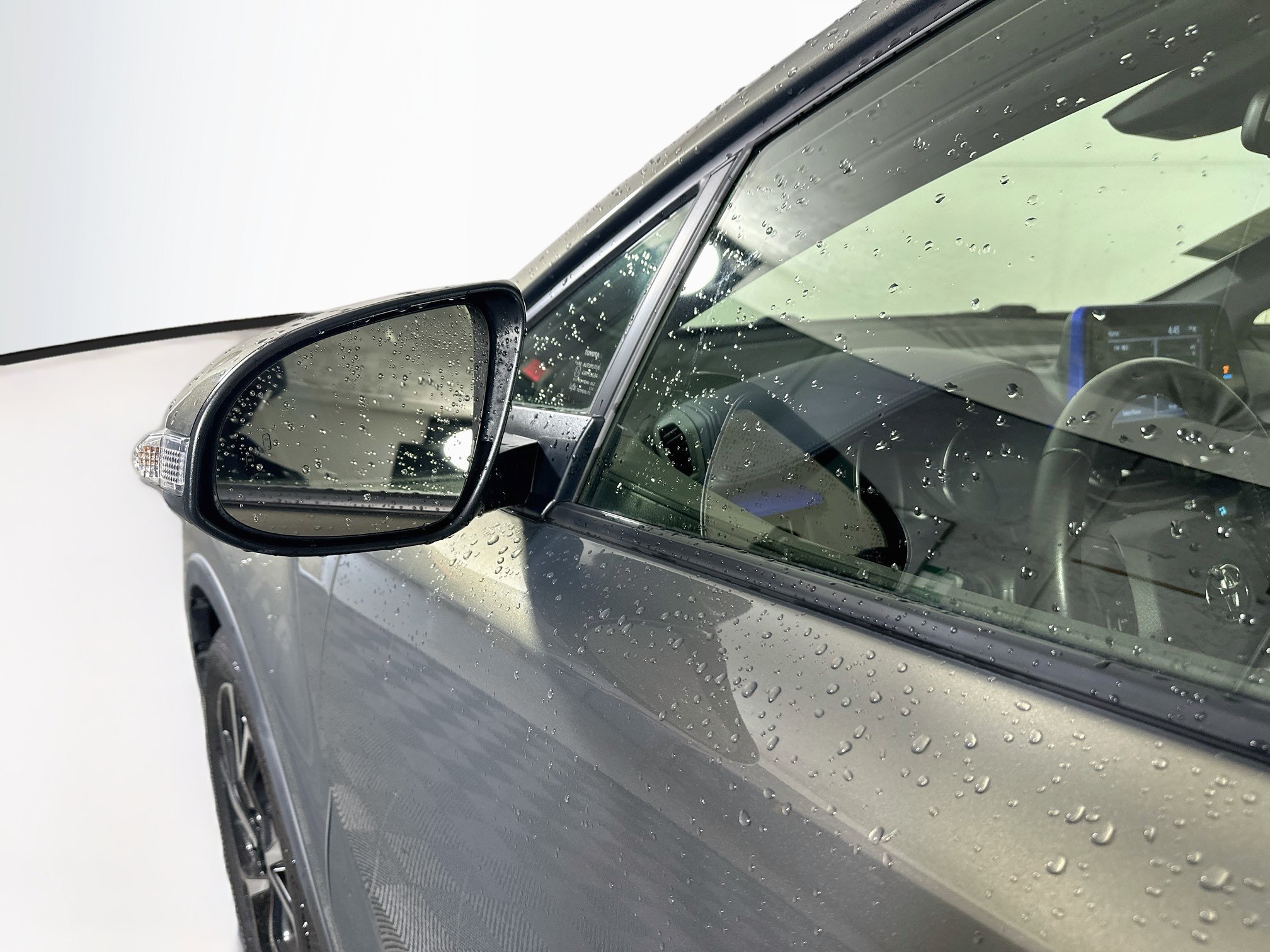 Used 2021 Toyota C-HR XLE FWD image 10