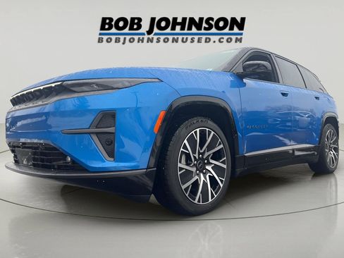 Used 2025 Jeep Wagoneer S Limited image 3