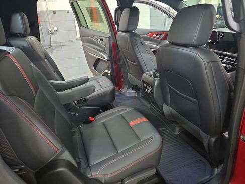 Used 2025 Chevrolet Traverse RS w/ LPO, Floor Liner Package AWD/4WD image 14
