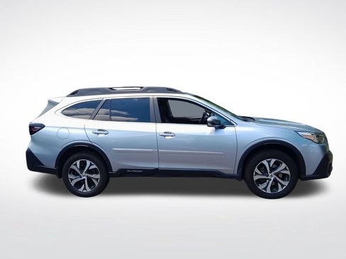 Used 2022 Subaru Outback Limited AWD/4WD image 9