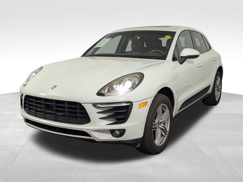 Used 2015 Porsche Macan S w/ Premium Package Plus AWD/4WD image 2