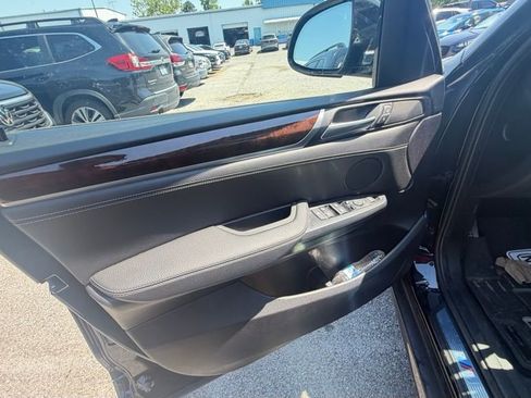 Used 2017 BMW X3 xDrive28i AWD/4WD image 12