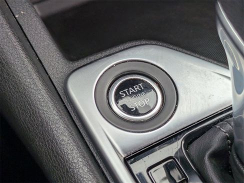 Used 2023 Nissan Sentra SV image 25