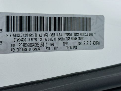 Used 2019 Dodge Grand Caravan SE w/ UConnect Hands-Free Group image 40