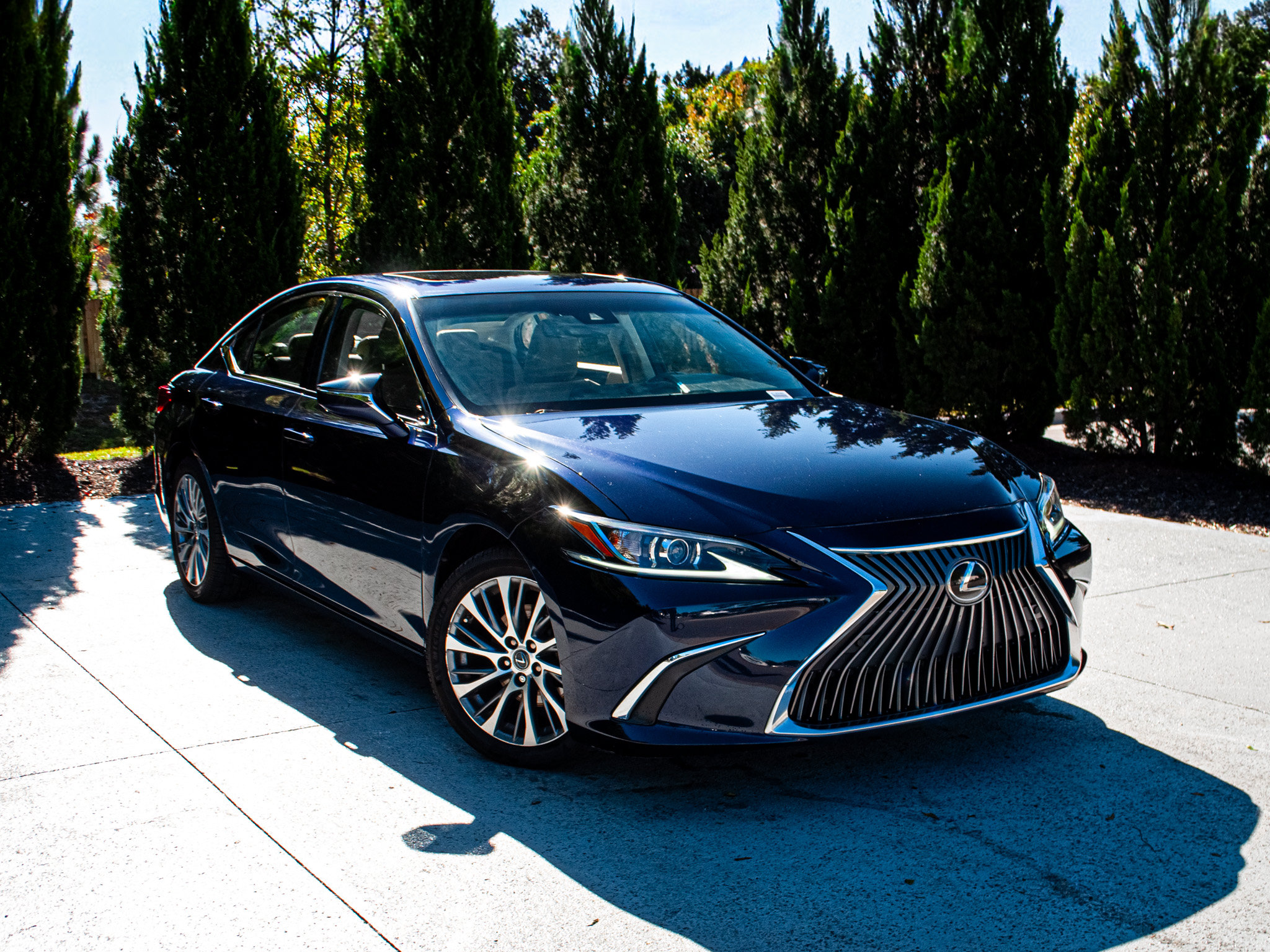 Used 2020 Lexus ES 350 w/ Premium Package FWD image 2