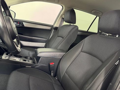 Used 2019 Subaru Outback 2.5i Premium AWD/4WD image 12