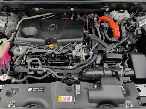 Used 2020 Toyota RAV4 Limited image 18