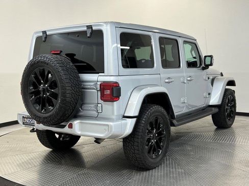 Used 2022 Jeep Wrangler Unlimited Sahara image 7