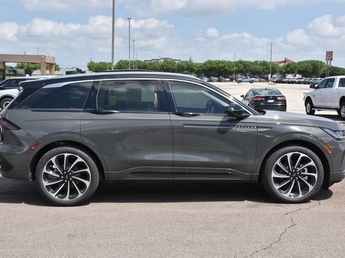 New 2026 Lincoln Nautilus Black Label AWD/4WD image 34