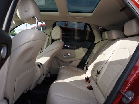 Used 2017 Mercedes-Benz GLC 300 image 28