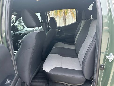 Used 2022 Toyota Tacoma TRD Sport RWD image 37