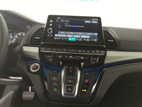 Certified 2025 Honda Odyssey Touring image 14