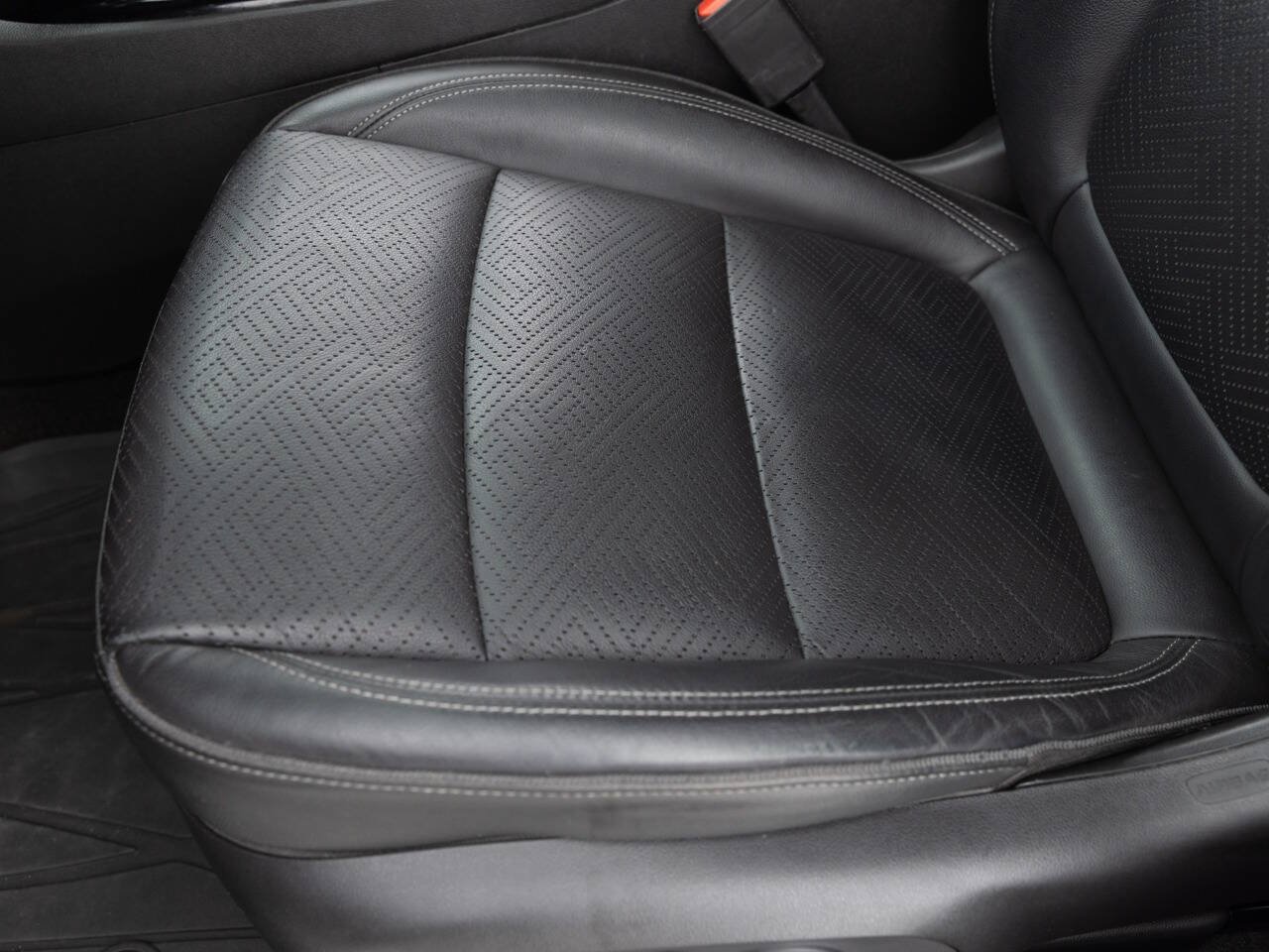 Used 2020 Buick Encore GX Essence FWD image 21