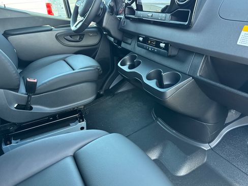 New 2026 Mercedes-Benz Sprinter 2500 image 15