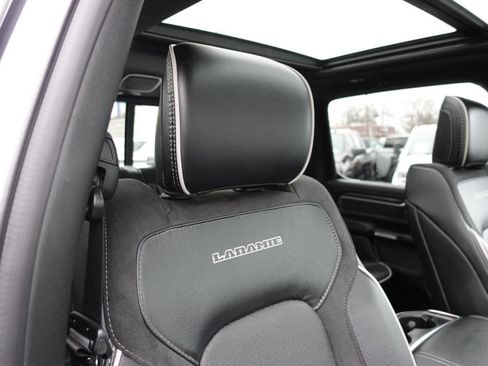 Used 2025 RAM 1500 Laramie w/ Sport Appearance Package AWD/4WD image 35