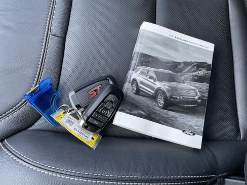 Used 2022 Ford Explorer ST w/ Equipment Group 401A AWD/4WD image 6