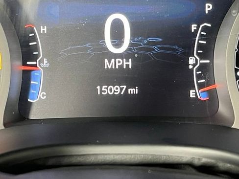Used 2023 Jeep Compass Latitude w/ Convenience Group AWD/4WD image 26