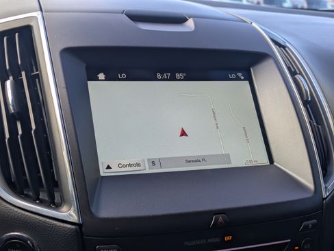 Certified 2018 Ford Edge Titanium w/ Equipment Group 301A FWD image 32