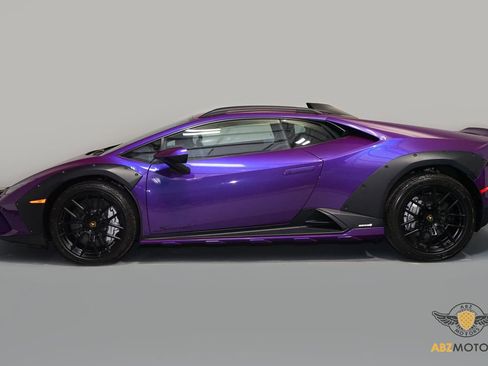 Used 2024 Lamborghini Huracan Sterrato image 5