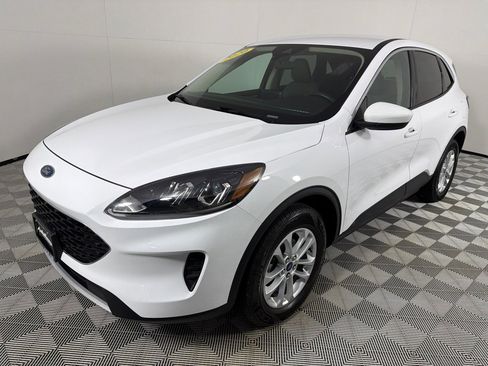 Used 2020 Ford Escape SE image 8