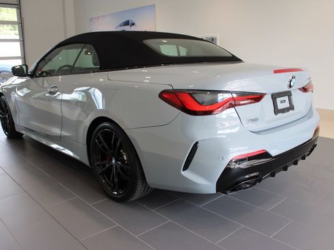 Used 2024 BMW M440i Convertible w/ Shadowloine Package RWD image 39