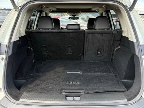 Used 2023 Nissan Rogue Platinum w/ Platinum Premium Package image 34