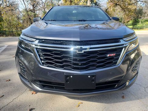 Used 2023 Chevrolet Equinox RS image 2