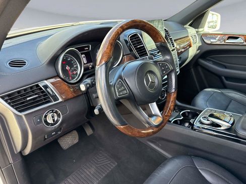 Used 2019 Mercedes-Benz GLS 450 4MATIC image 23