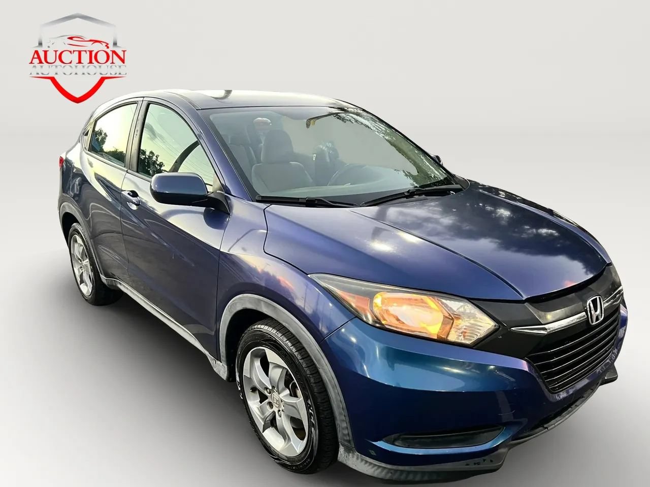 Used 2017 Honda HR-V LX image 3