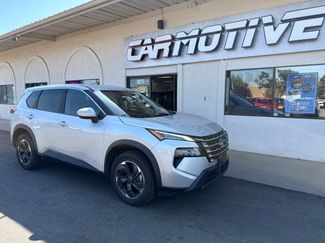 Used 2024 Nissan Rogue SV AWD/4WD video 1