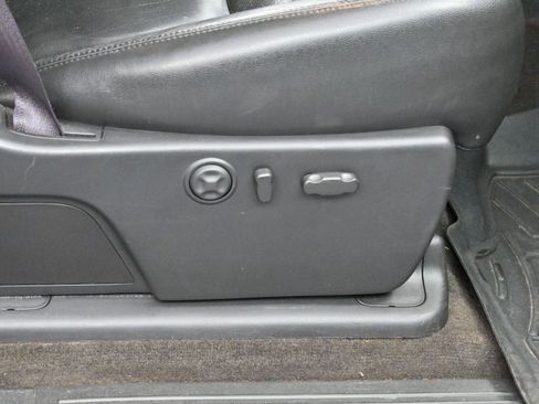 Used 2013 Chevrolet Silverado 2500 LTZ w/ LTZ Plus Package image 27