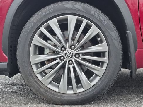 Used 2021 Toyota Highlander Platinum image 6