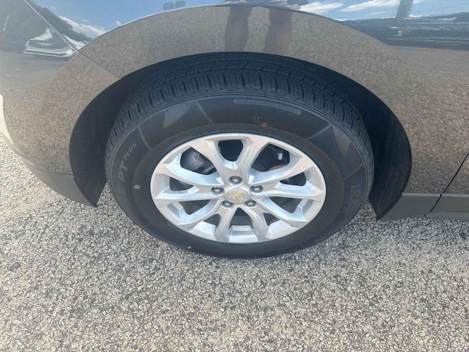 Used 2020 Chevrolet Equinox LT FWD image 24