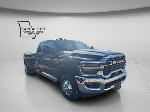 New 2026 RAM 3500 Tradesman AWD/4WD image 2