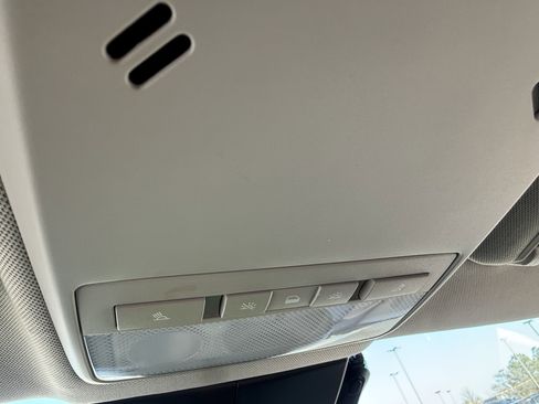 Used 2022 Buick Encore Preferred image 15