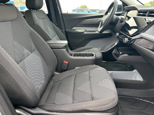 New 2027 Chevrolet Bolt LT w/ Comfort Package FWD image 13