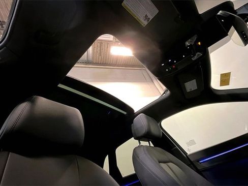 Used 2024 Audi Q3 2.0T Premium Plus image 16