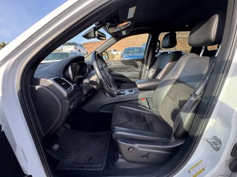 Used 2020 Jeep Grand Cherokee Altitude image 9