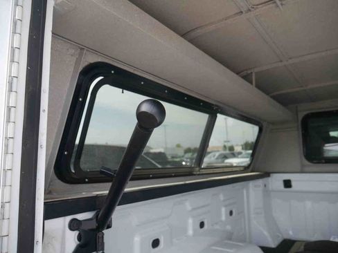 Used 2020 GMC Sierra 2500 SLT w/ Technology Package AWD/4WD image 12