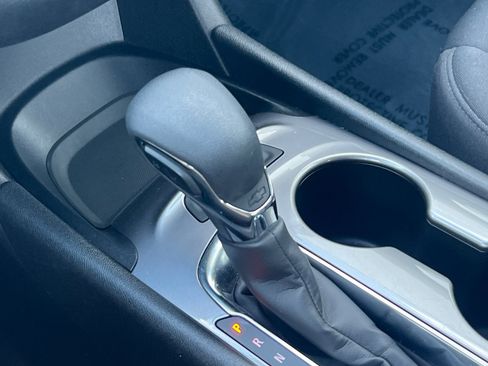 Used 2024 Chevrolet Malibu LS image 22