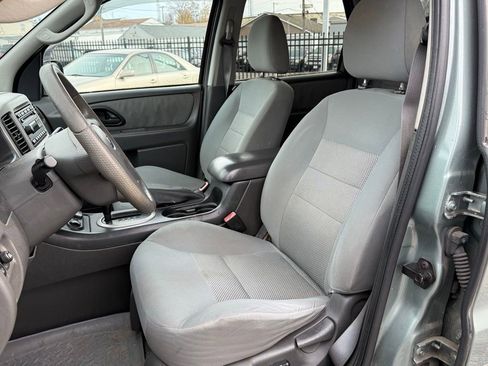 Used 2007 Ford Escape 4WD Hybrid image 14